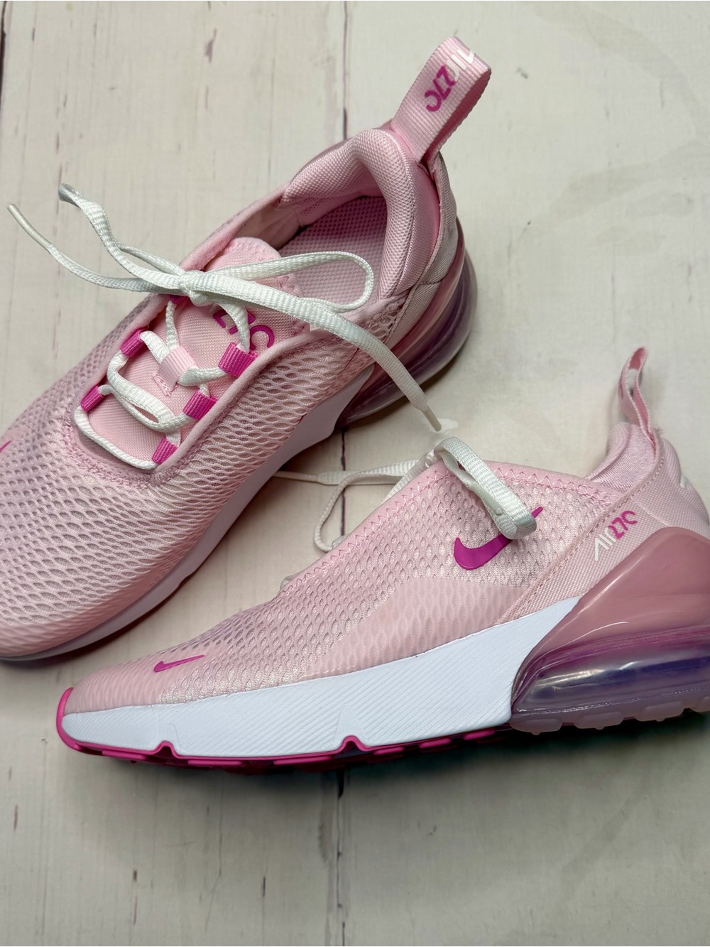 Nike Air Max 270 Pink Mesh Youth Sneakers Size 2.5 NEW